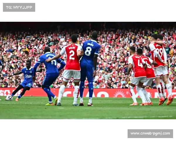 阿森纳暂以7分优势领跑,英超陷入乱战格局 阿森纳暂以7分优势领跑,英超陷入乱战格局